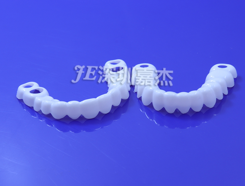 硅膠牙套可以矯正牙齒嗎？
