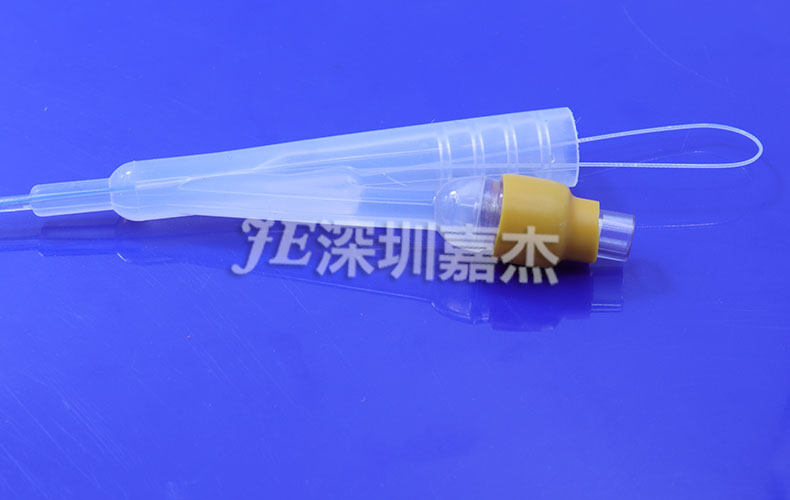 怎么用導(dǎo)尿管幫狗狗導(dǎo)尿？