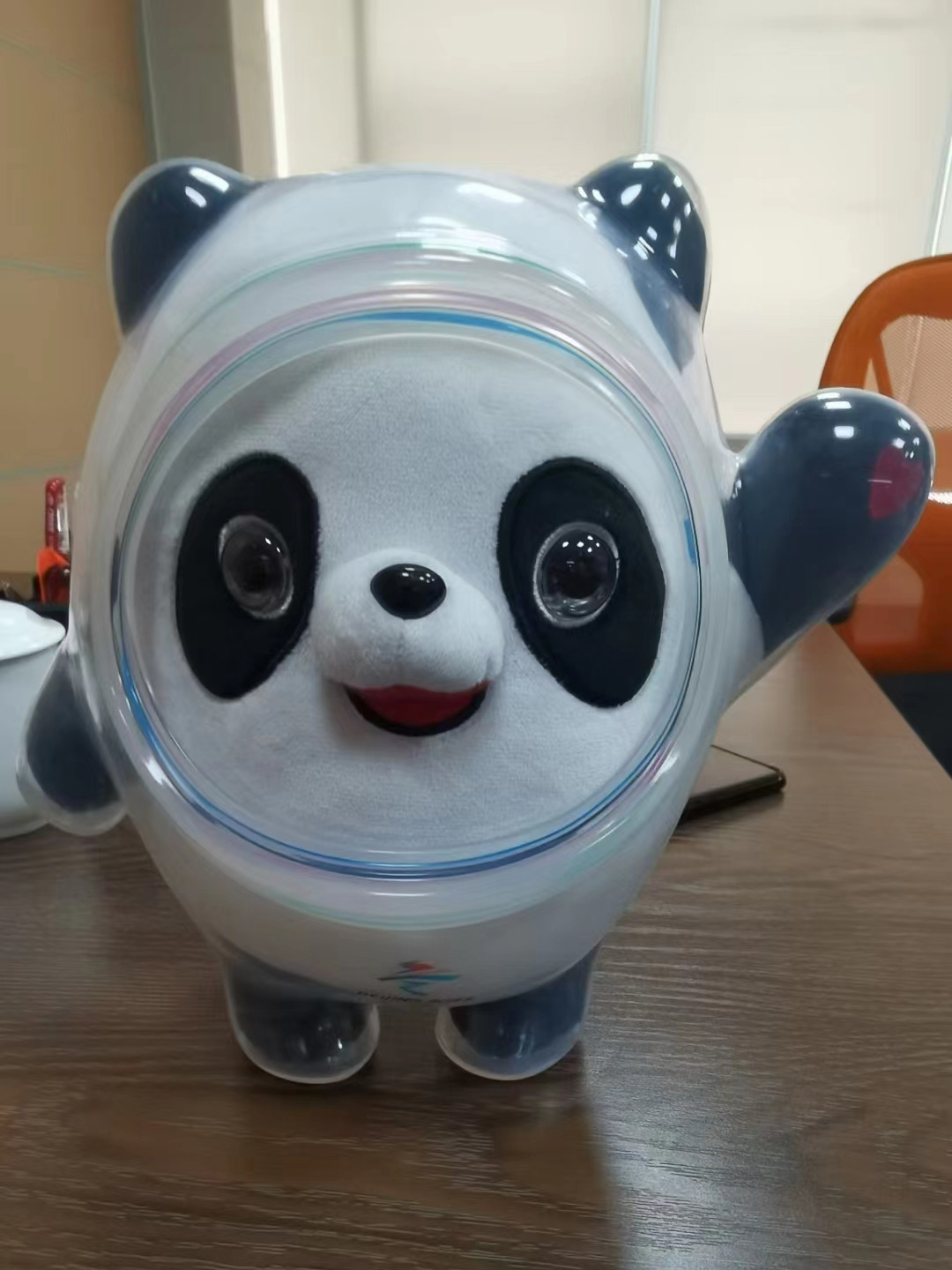 冰墩墩外殼使用的是液態(tài)硅膠嗎？